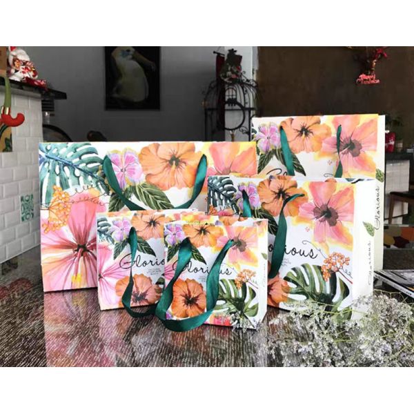 COA Ladies Hand-Held Kraft Floral Shopping Bag Flower Paper Bag Handbag