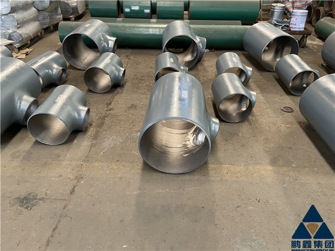 Конец сваривая дюйм штуцеров 8x6 уменьшения трубы ASTM A234 WPB ASME B16.9