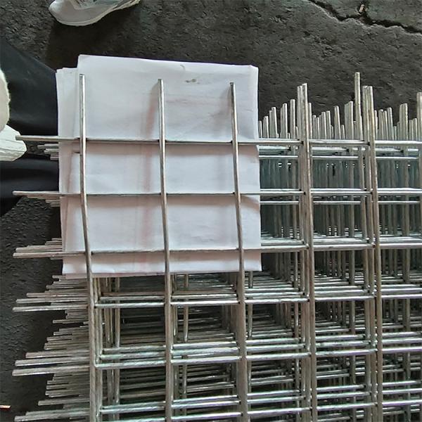 Professional Factory Directly Supply 4x4 Welded Wire Mesh Fence Panels For Rabbit Cage Welded Wire Mesh Panel