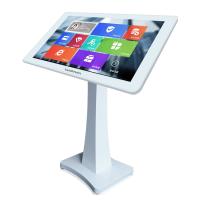 Écran tactile intégré industriel en stock tout en un seul PC avec Windows / Android 8.1