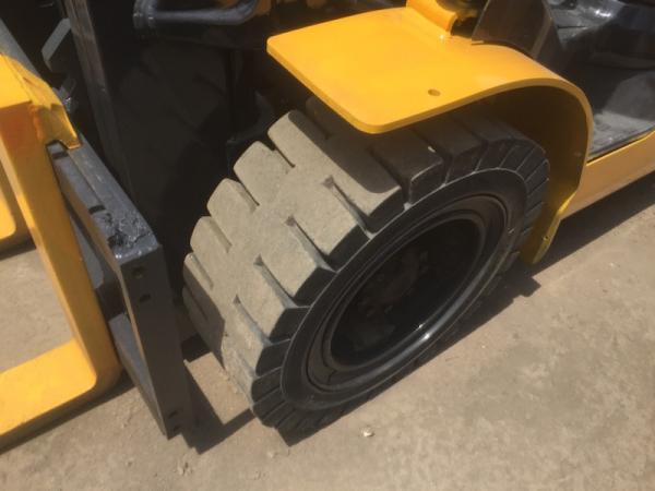 komatsu FD30T-16 second-hand  lift truck original made in japan