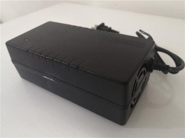 le chargeur 13s 48v de batterie au lithium 640W a produit 54.6v 10a pour le scooter électrique de vélos