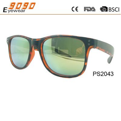 2017 hot sale style sunglasses with UV 400 protection lens ,made of plastic