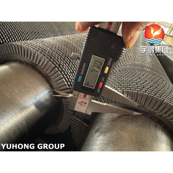 ASTM A335 P22 Alloy Steel Seamless Serrated Fin Tube For Power Plants