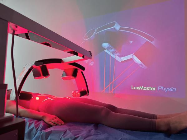 500mm Reach Physical Therapy Laser Machine For Sport Injury Recovery