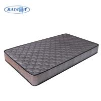 Un matelas orthopédique à 6 pouces en vente en Amérique du Sud