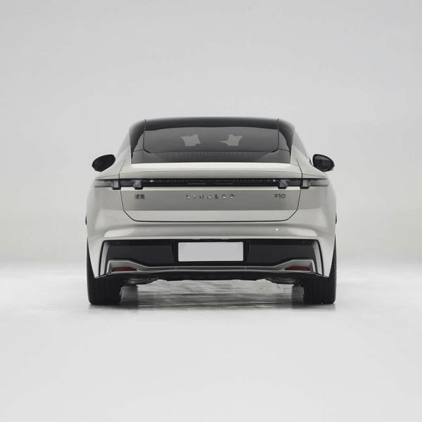 2024 Lynk&Co Z10 Four-wheel Drive Electric Sedan -702km Range 800V Fast Charging 90-110kWh Battery 580kW Motor