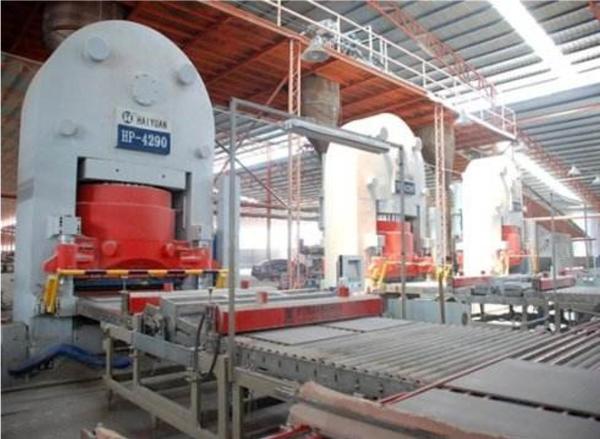 Ceramic Brick Press Machine 330V Servo Energy Saving Device