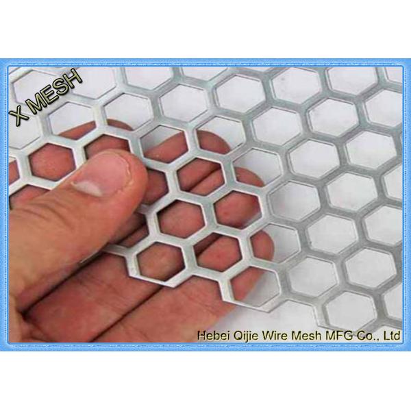 Hexagonal Perforated Metal Mesh , Lightweight Aluminum Perforated Metal Sheet