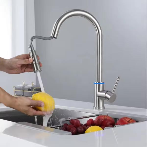 LIZHEN Kitchen Faucet Hot and Cold Mixer Kitchen Tap Pull Out LED Three Color Change Smart