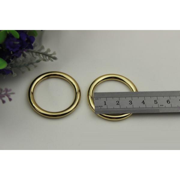 China custom fancy zinc alloy light gold 32 mm metal o ring manufacture