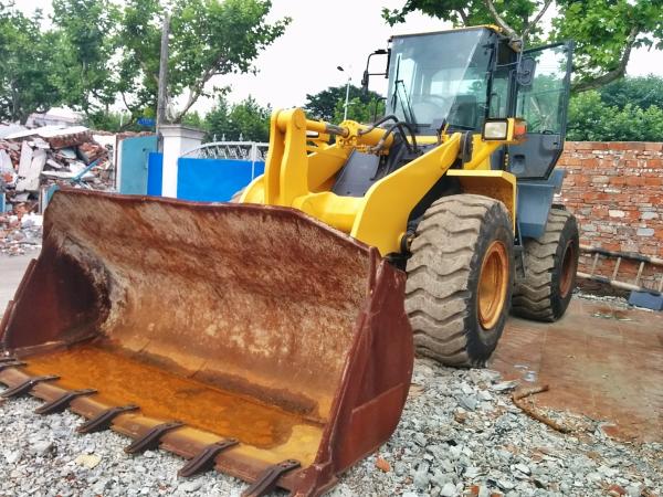 who are seeking for wa320-3 wa300 komatsu wheel loader second-hand payloader 2012 looking for japan loader