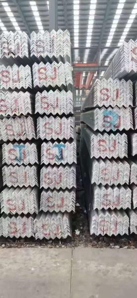 ST37-2 Hot Rolled Steel Angle Unequal S355JR Mild Steel Angle Bar Astm A36 Angle Ss