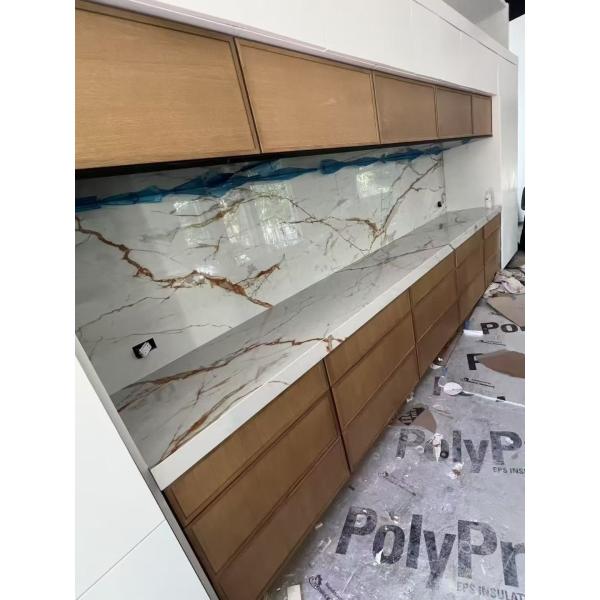 OLC510T Dalle imprimée Calacatta Gold - Technologie d'impression jet d'encre HD préférée des entrepreneurs et grossistes