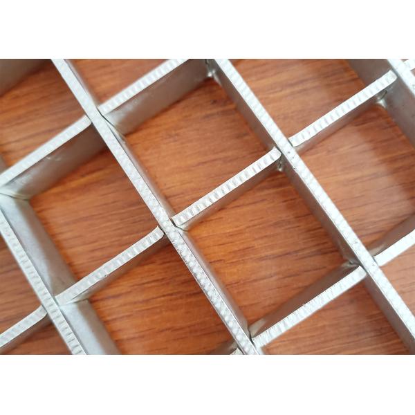 Подъездная дорога прессы запертая скрежеща Ss для покрывать дренаж