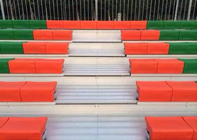 Assentos permanentes exteriores do estádio com a prancha de Seat/plataforma de alumínio do dobro