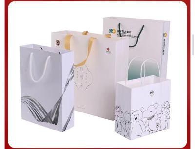 128gsm-350gsm Art Paper Shopping Bag Simple Strokes Printing Brown Paper Grocery Bags