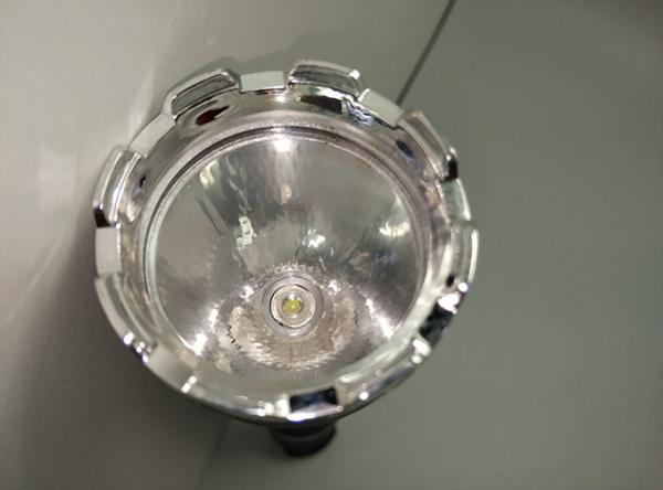 BN-1040 Hot Selling High Power Electric Rechargeable LED Flashlight Torch