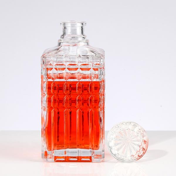 500ml 750ml Clear Glass Bottle for Whisky Brandy Vodka High End Luxury Cork Sealing