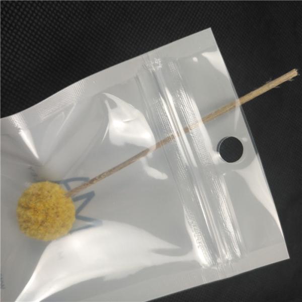 Os textos pretos imprimiram o fundo branco dos malotes da embalagem da joia para pacotes Earings do bracelete