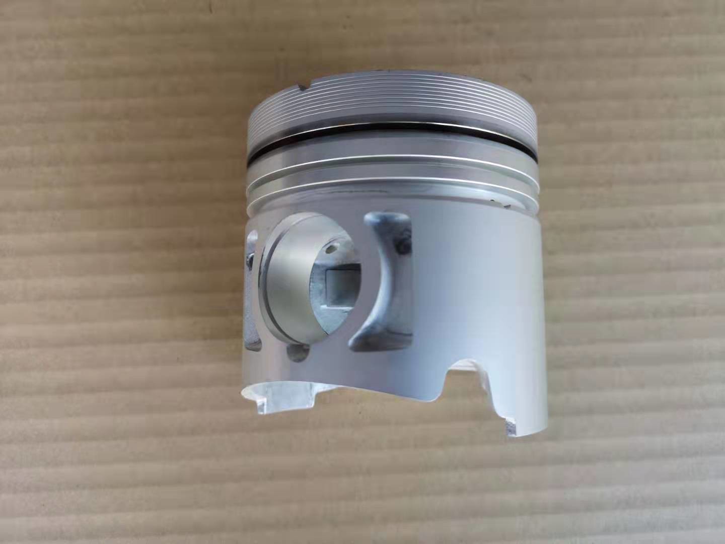 Машинные части поршеня 8971086210 ISUZU 4JB1 4JB1-T на код 6210 головки поршня Qingling 100P NHR NKR