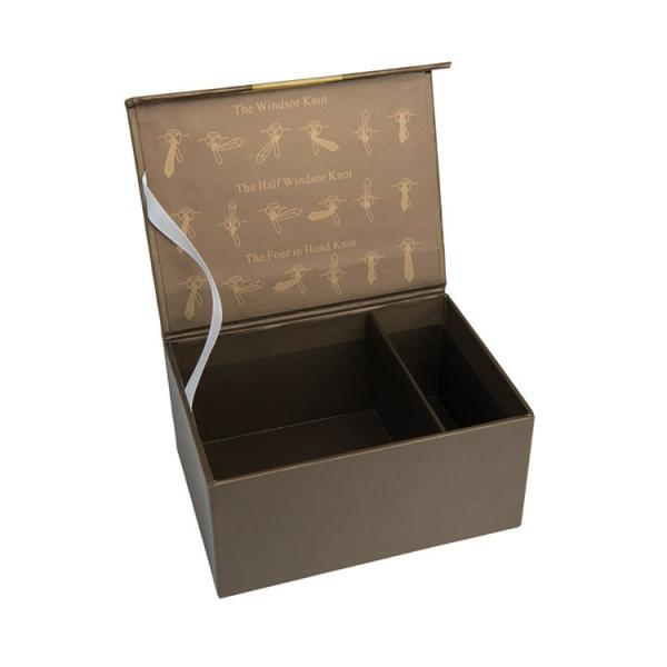 Debossing Embossing 0.5kg Magnetic Apparel Packaging Boxes