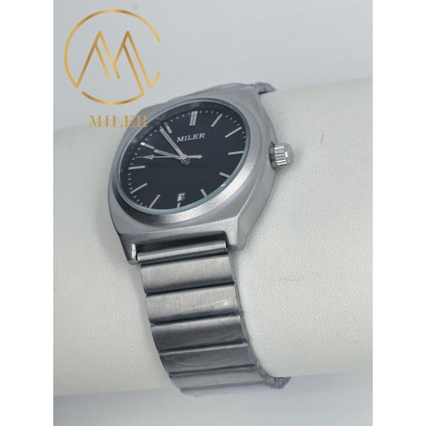 Manufacture Custom Logo Quartz Wrist Watch A Unique and Memorable Corporate Gift