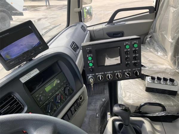 10 cbm Dongfeng 120hp Eu 5 Motor Caminho limpo de caminhão para alta pressão Road Jetter