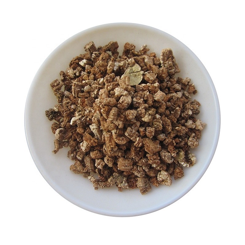 Golden Exfoliated Vermiculite 40-60 Mesh 1-3mm 2-4mm 3-6mm 4-8mm for Flowers at Affordable