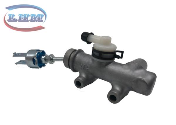 LAND CRUISER 31420-60050 Automotive Spare Parts Clutch Master Cylinder