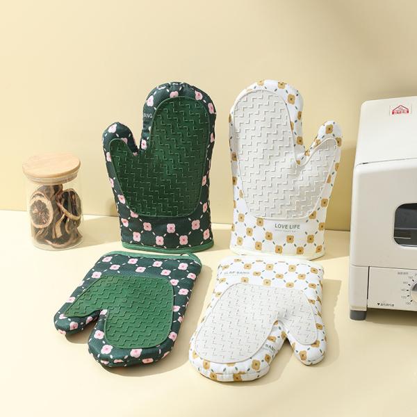 Les gants multifonctionnels de silicone durable de coton glissent non pour Oven Protective