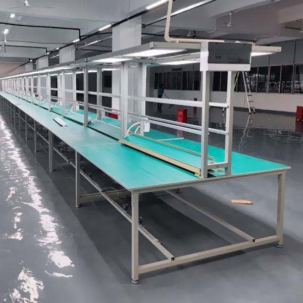 Surface de travail ESD avec tapis remplaçable pour une durabilité à long terme