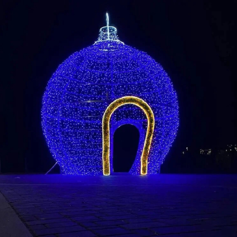 LED Sculpture Outdoor Giant Christmas Ball Colorful Light Display for Festival Holiday and Special Occasion Celebrations