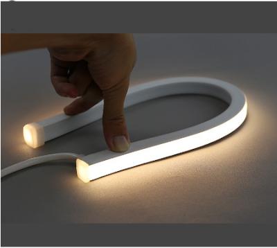 Lúmens flexíveis das luzes de tira 288-401lm do diodo emissor de luz de DC24V SMD 3528 com dois anos de garantia