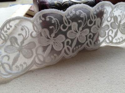Fita de nylon branca floral do laço da malha da borboleta, guarnição Scalloped do laço pelo Yar