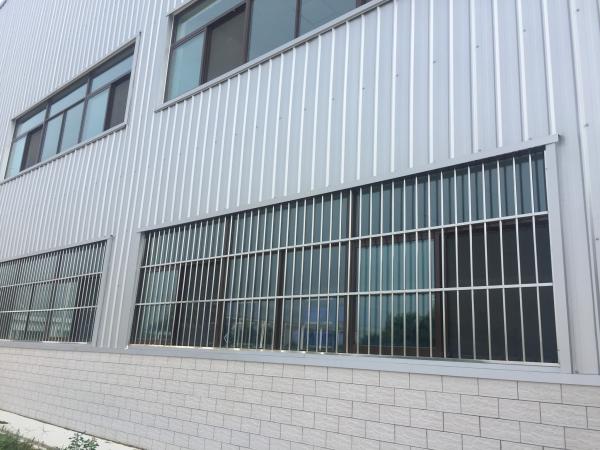 Advanced 2 Floor Steel Frame Warehouse With Fire Proof Sandwich Panel