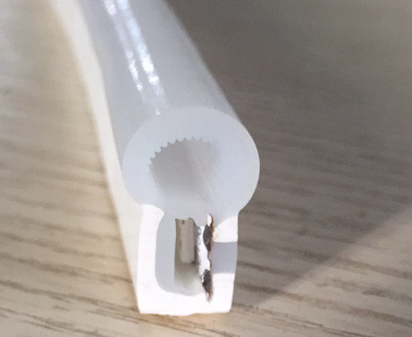 Прокладка гибкого трубопровода СИД декоративного силикона KTV неоновая, света веревочки СИД 12*22mm гибкие неоновые