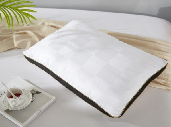 Soft Polyester Filled Breathable Cotton Gusset Pillow for Machine Wash