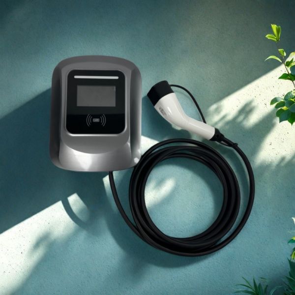 7KW Output Power Wall-mounted Type EV Charger with Mobile APP Control for Home Use