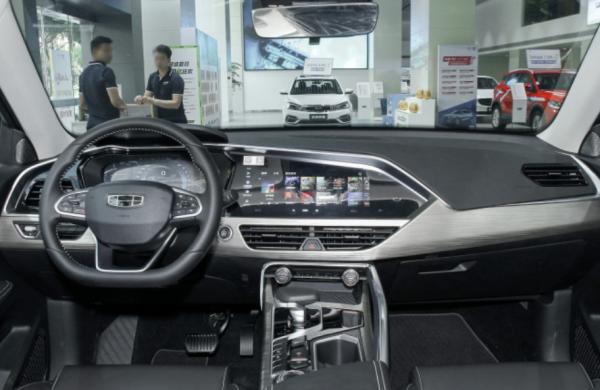 Assentos 2020 AWD da porta 5 do poder superior 350T Phantom Rider de Geely Tugella 5 SUV
