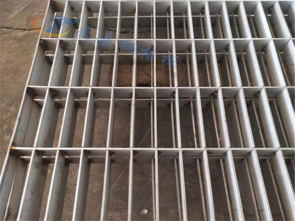 Grille en acier industrielle soudée du plancher 32x3 pour la plate-forme