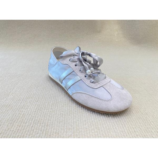 Flat Womens Satin Sneakers OEM Lace Up Running Shoes And Color Bars