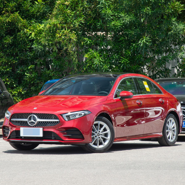 Подержанные автомобили пробега хорошего состояния низкие от Мерседес-Benz Китая горячего продавая 2022 измененная год мода седана спорта