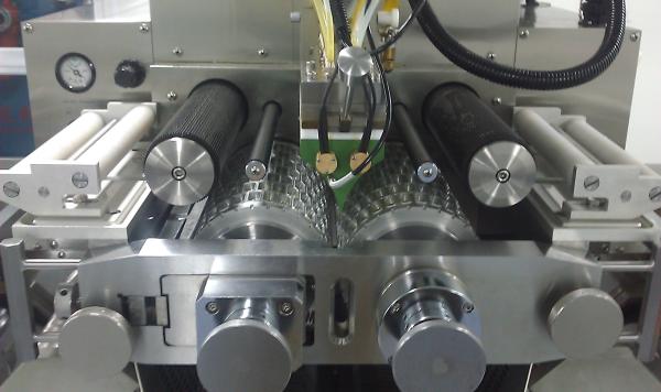 Cápsula macia automática que faz a máquina com derretimento da gelatina e a máquina de secagem