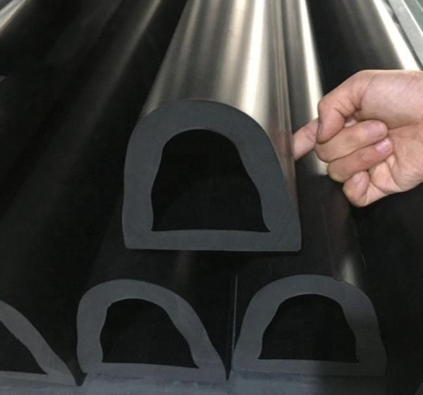 EPDM Rubber Extrusion Gunwale for Marine Boat Rub Rail Fender Long-Lasting Durability