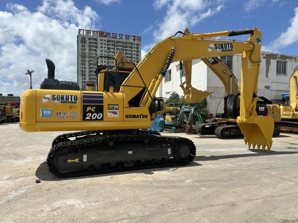 Good condition used komatsu PC200-8 excavator komatsu digger