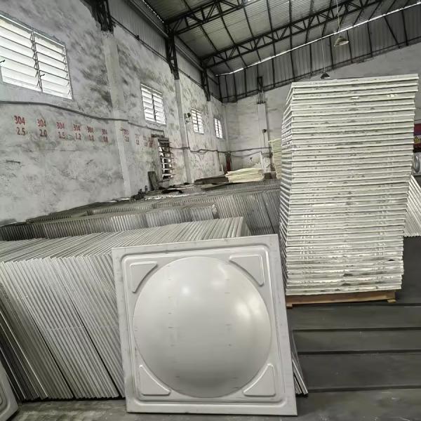 Bolted Food Grade 304/316 Stainless Steel Sectional Water Tank Welded / Bolted Drinking Water Storage Tank