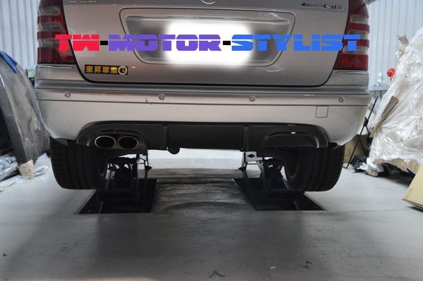 Отражетель углерода Mecedes W203 AMG - одиночный выход