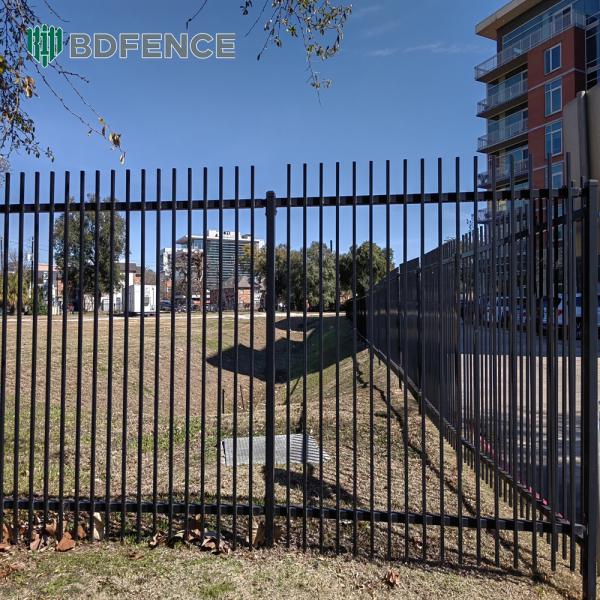 With Stands Tubular Steel Fence Stable Installation