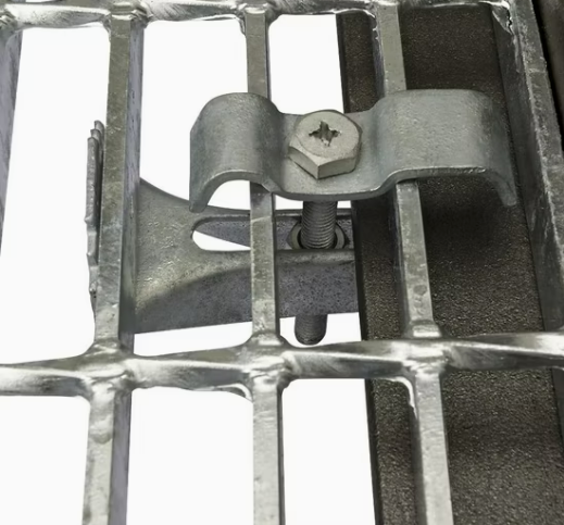 Heavy-Duty Anti-Slip Galvanized Steel Grating for Industrial Platforms and Walkways